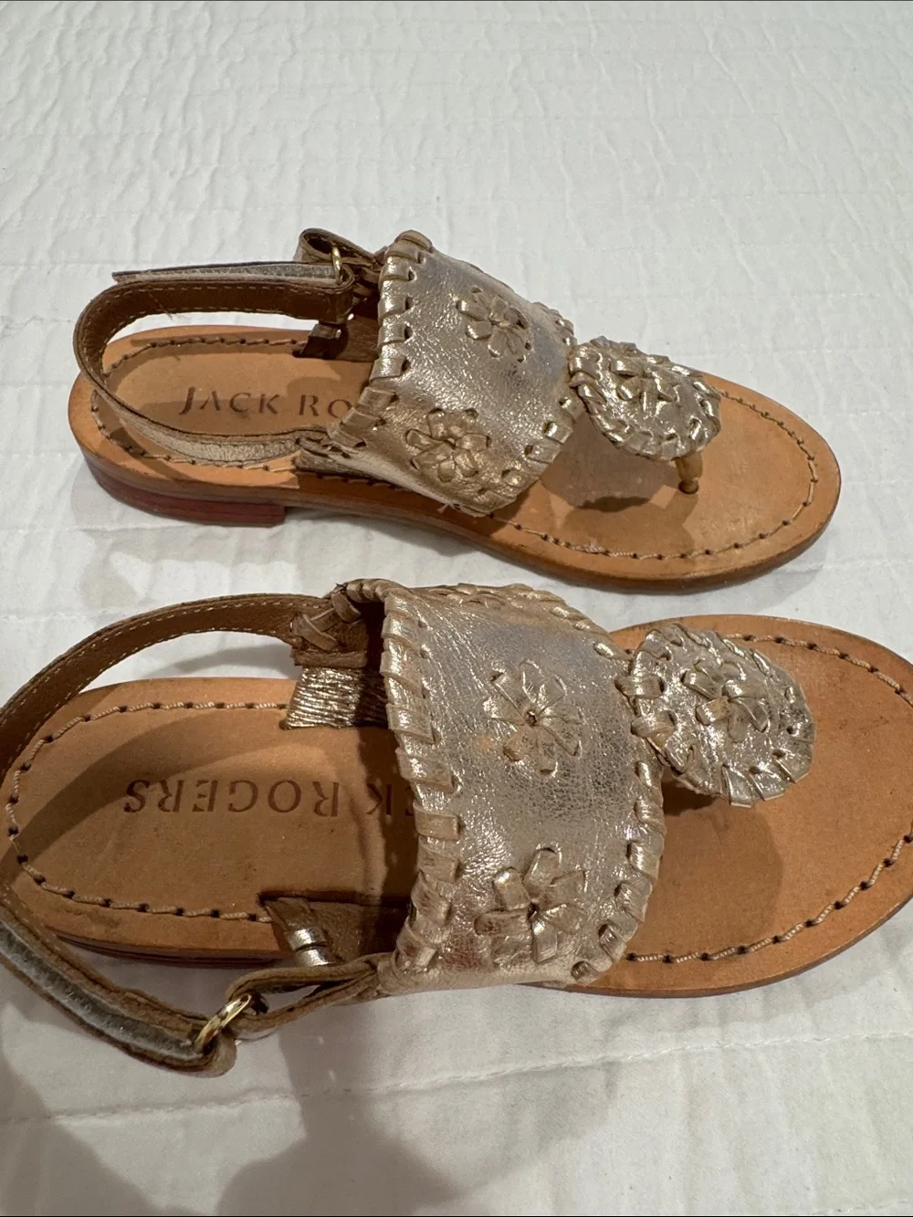 Jack Rogers Girls' Metallic Gold/Platinum Floral Thong Sandals